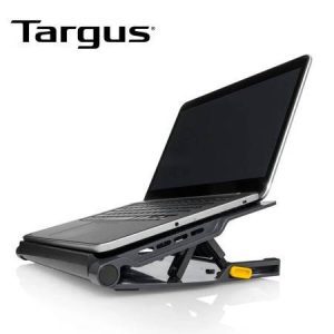 Cooler Targus AWE81US para Notebook 17" Doble Ventilador de 2500 Rpm 4 Port USB-A 2.0 Ajustable de 4 Niveles Negro